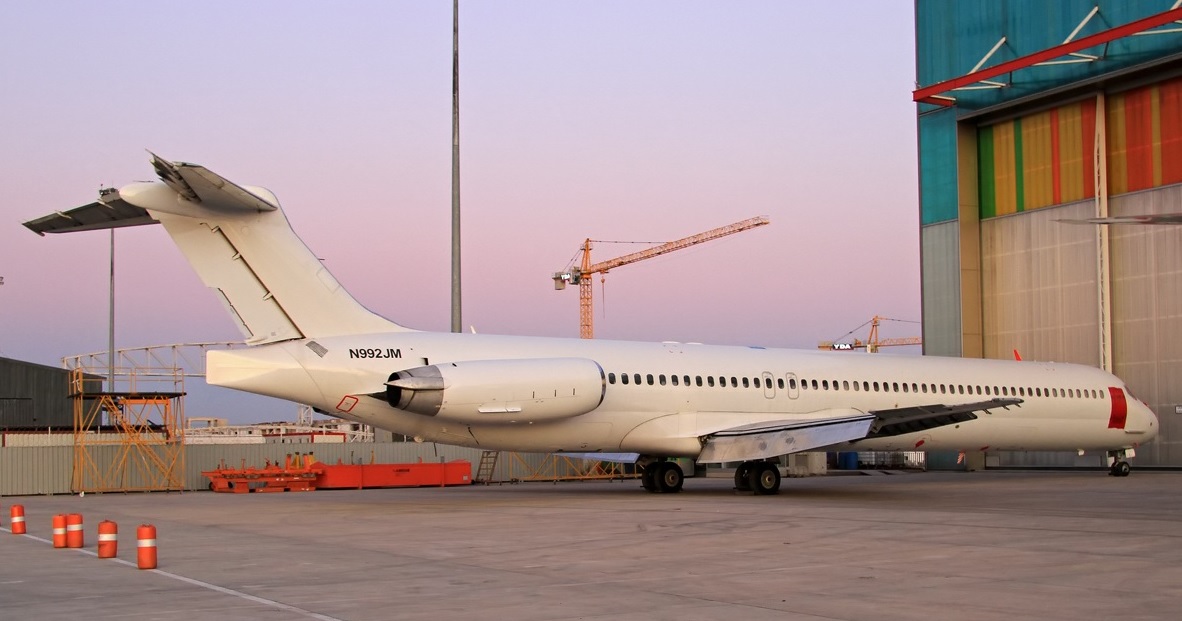 McDonnell Douglas MD83 (2)