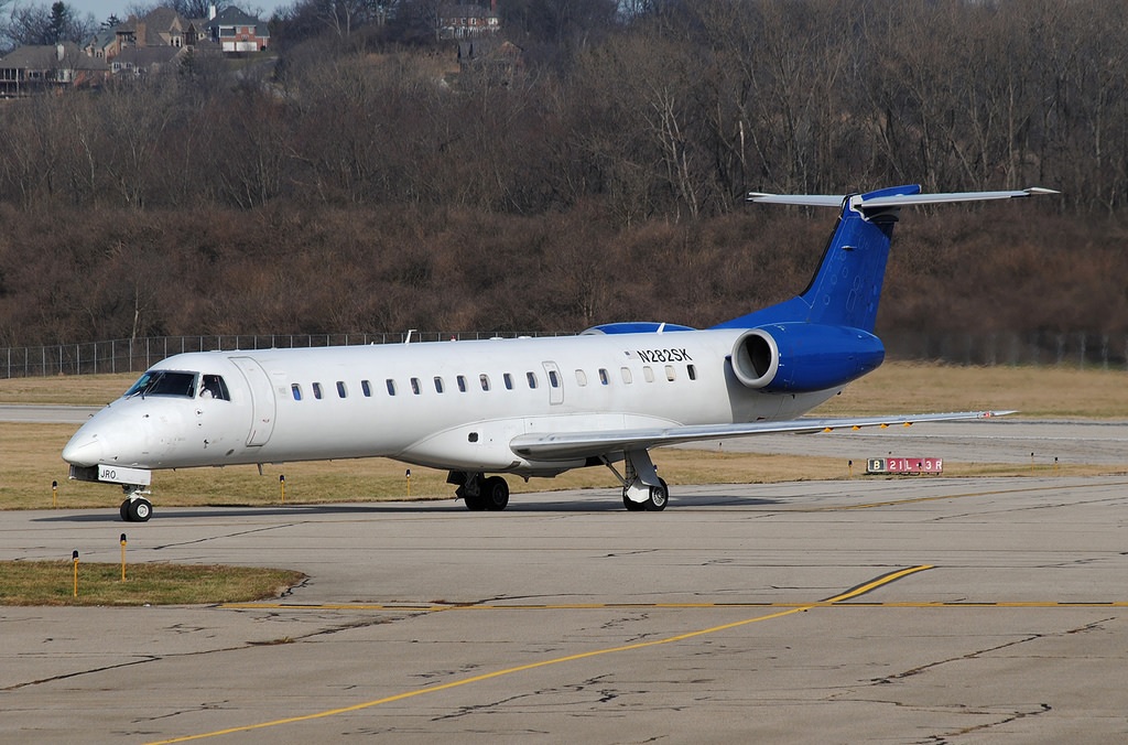 Embraer 145LR (7)