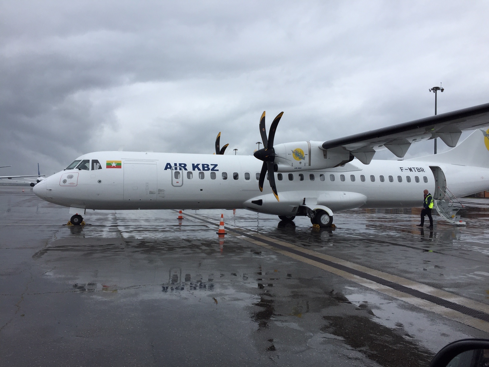 ATR72-212 (7)