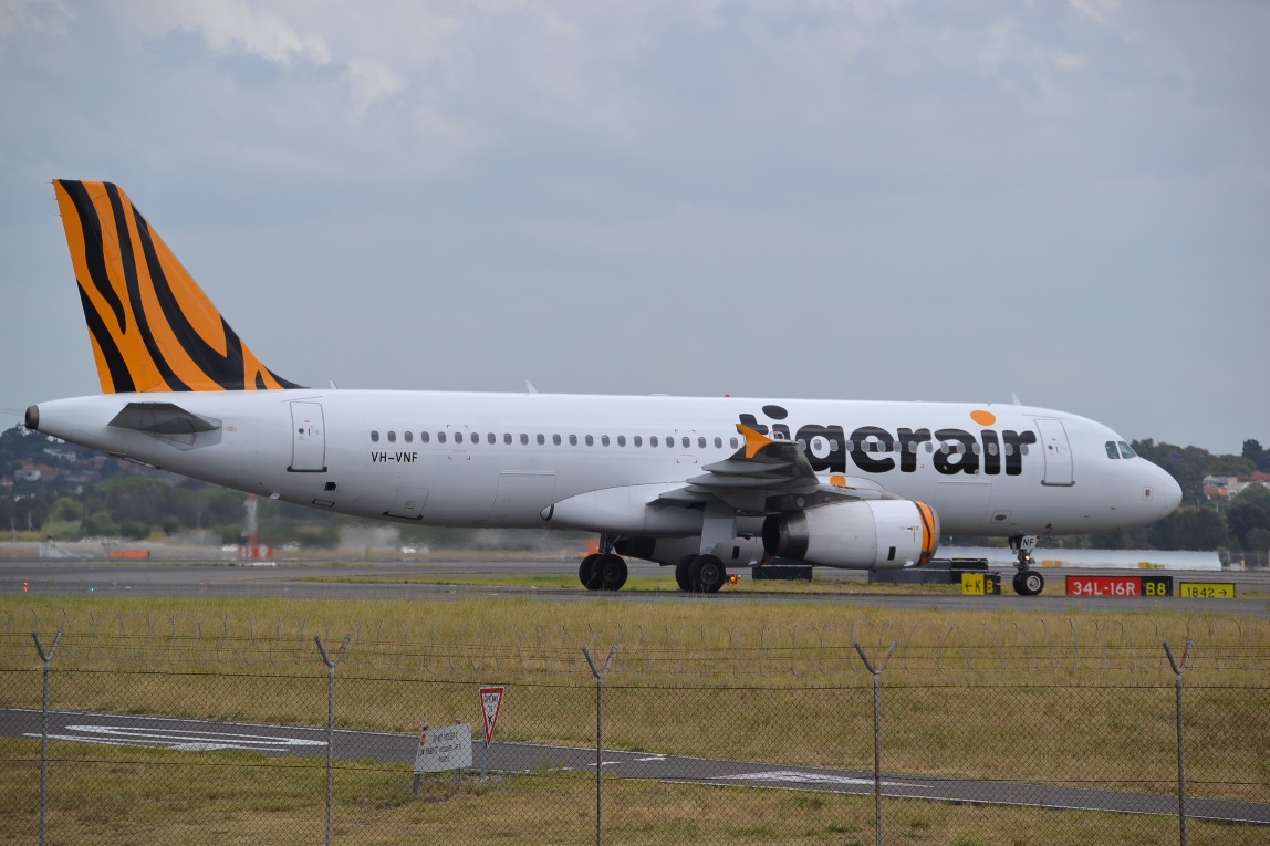 Airbus A320-232 (18)