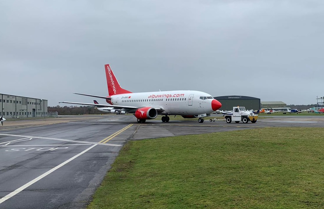 Boeing 737-500