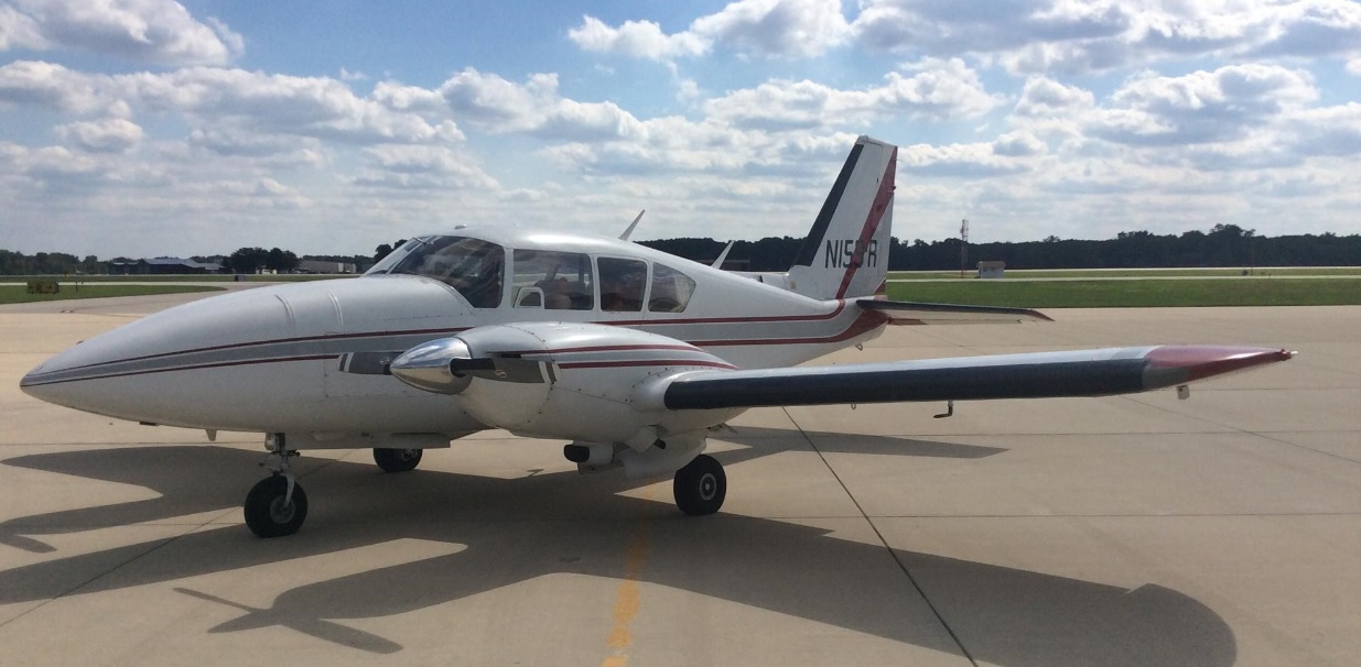 Piper PA23-250