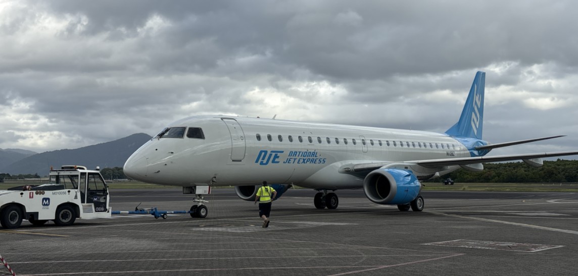 Embraer 190
